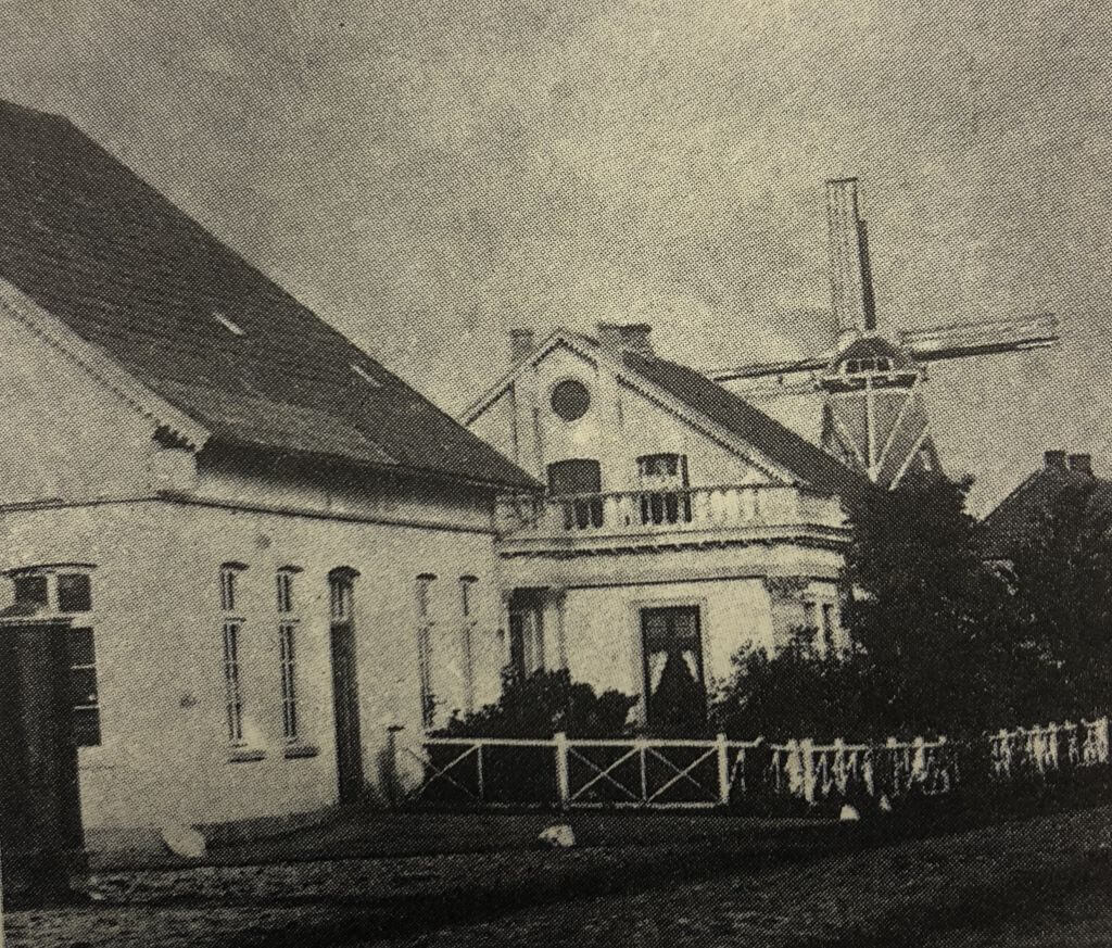 Erste Versicherungszentrale - Gustav Harbers Mühle in Westerstede
